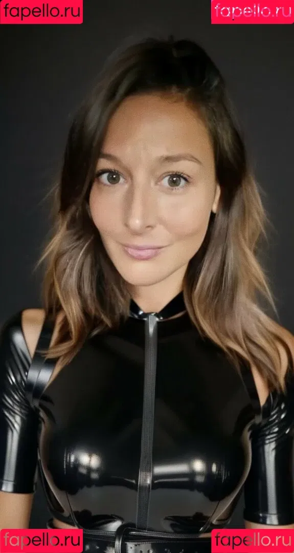 La_mode_d_helena / hd.of.femininity / hd.of.feminity / valentinaseduction Onlyfans Photo Gallery 
