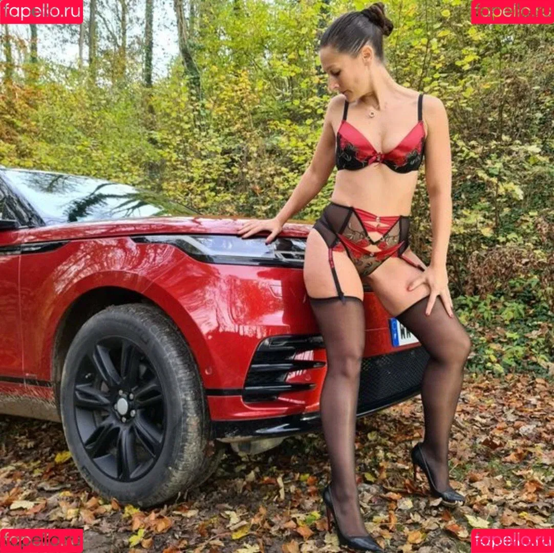 La_mode_d_helena / hd.of.femininity / hd.of.feminity / valentinaseduction Onlyfans Photo Gallery 