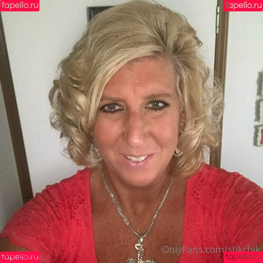 Hotwives XXX / hotwifeemma / katiejaneuk Onlyfans Photo Gallery 
