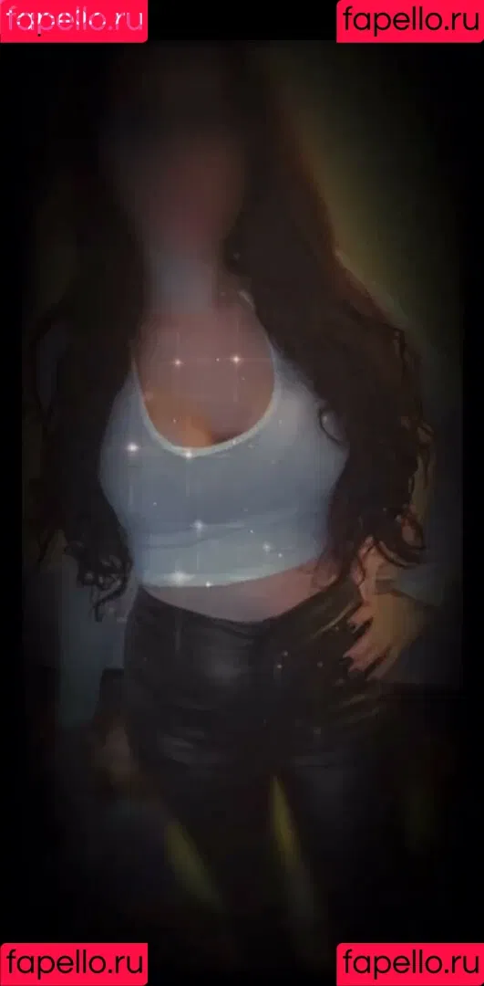 Hotwives XXX / hotwifeemma / katiejaneuk Onlyfans Photo Gallery 