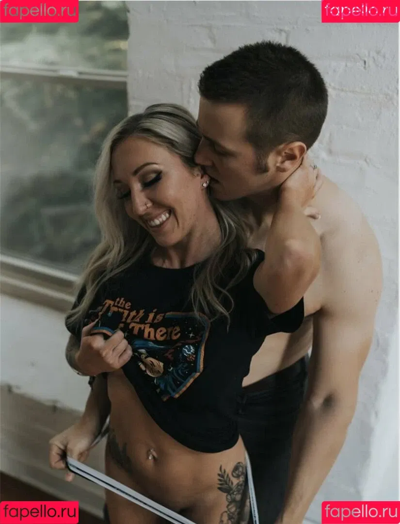Hotwives XXX / hotwifeemma / katiejaneuk Onlyfans Photo Gallery 