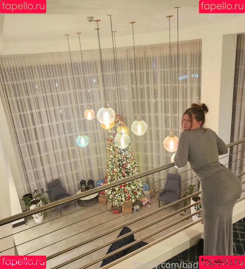 Hotwives XXX / hotwifeemma / katiejaneuk Onlyfans Photo Gallery 