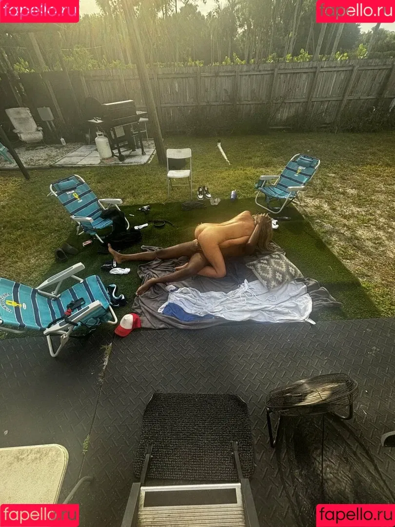 Hotwives XXX / hotwifeemma / katiejaneuk Onlyfans Photo Gallery 