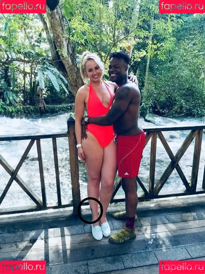Hotwives XXX / hotwifeemma / katiejaneuk Onlyfans Photo Gallery 