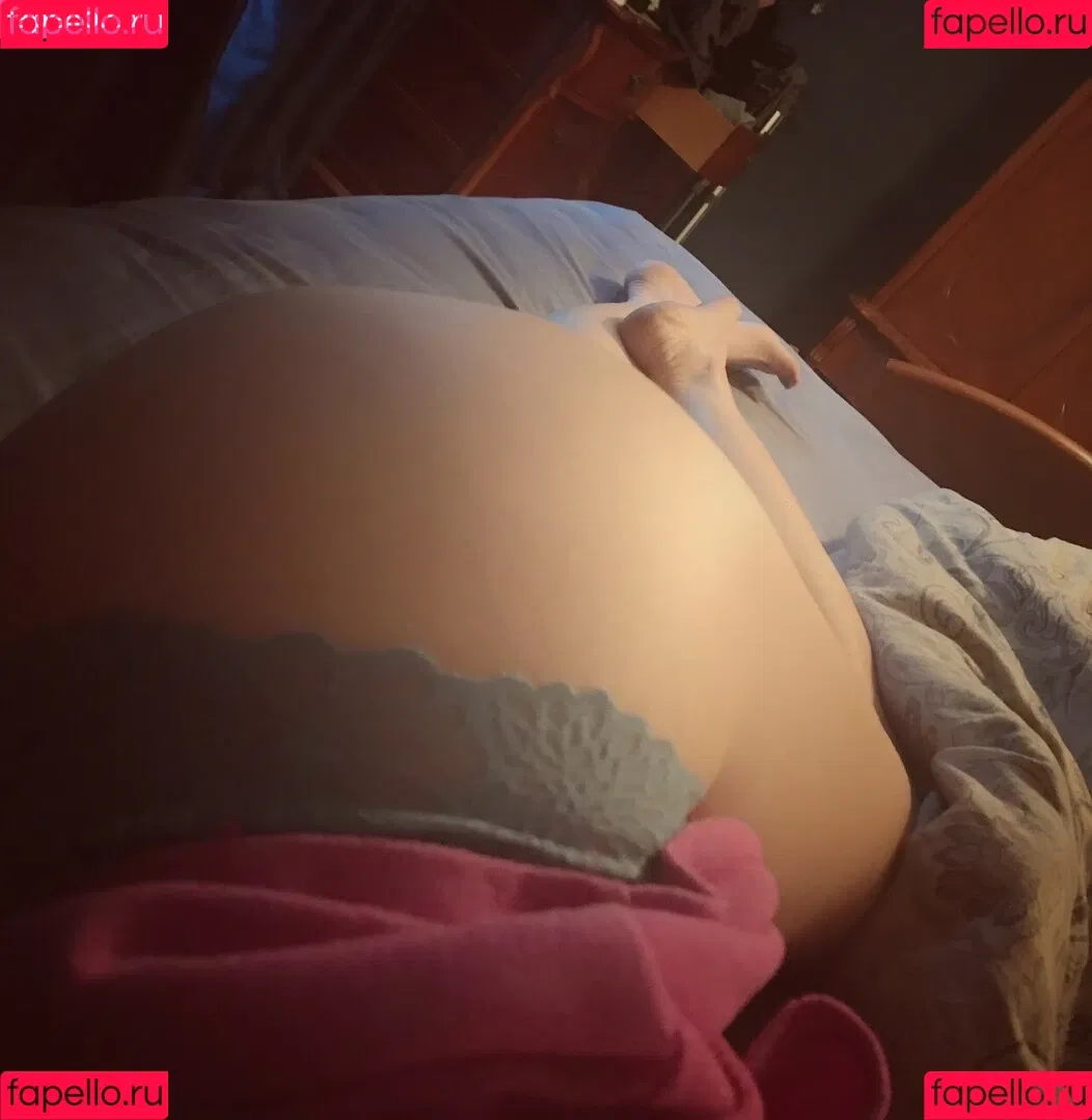 Hotwives XXX / hotwifeemma / katiejaneuk Onlyfans Photo Gallery 