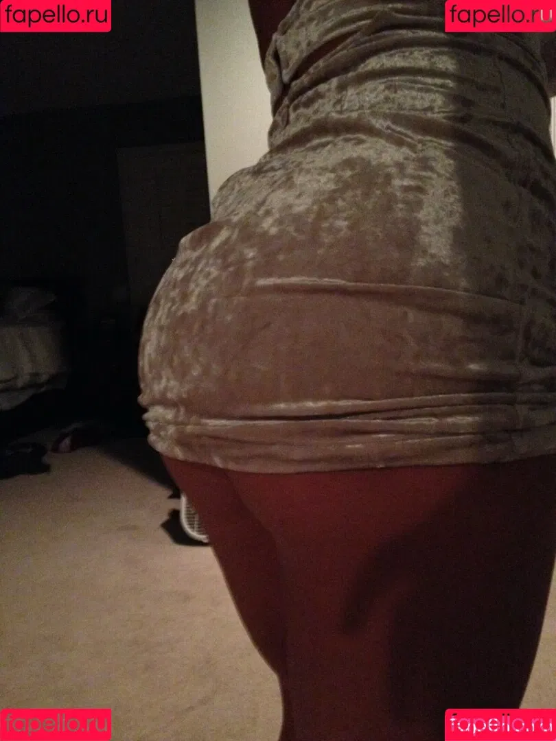 Hotwives XXX / hotwifeemma / katiejaneuk Onlyfans Photo Gallery 
