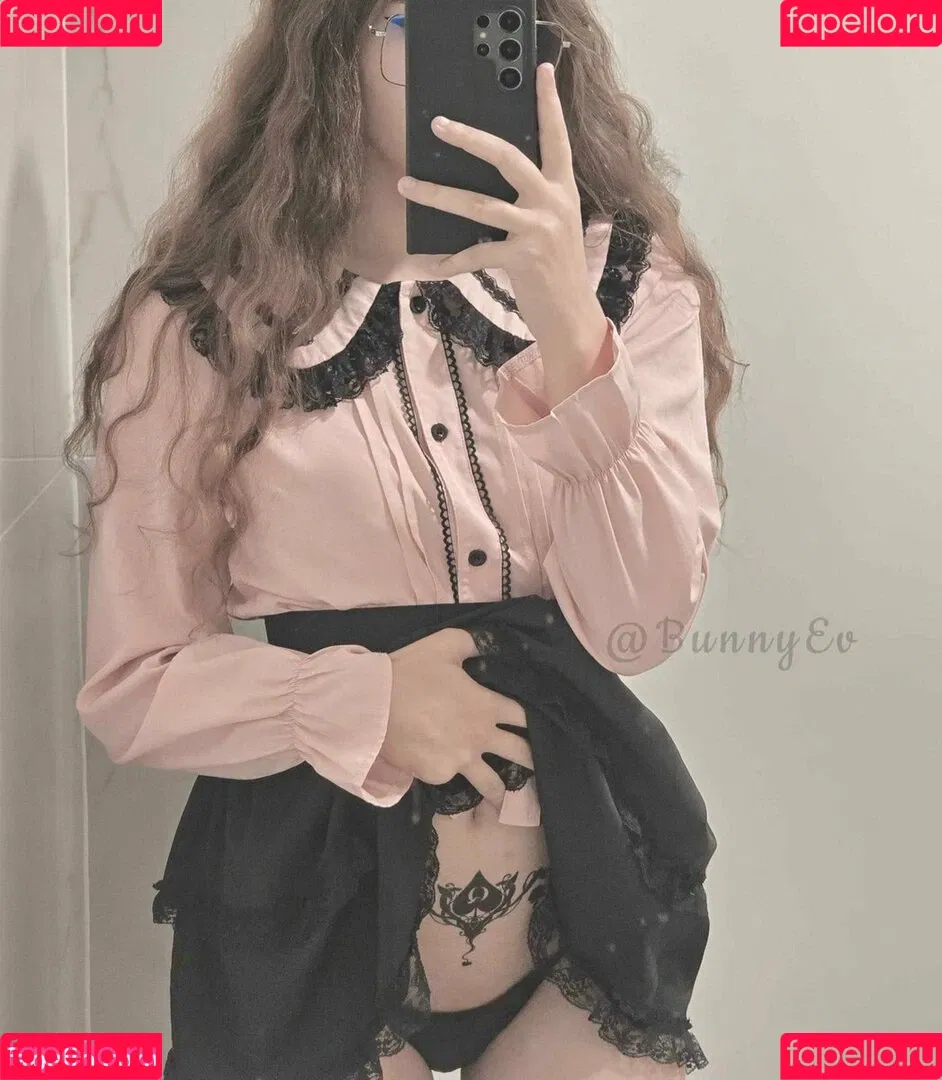 Hotwives XXX / hotwifeemma / katiejaneuk Onlyfans Photo Gallery 
