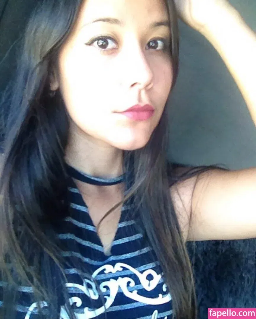 Hotwives XXX / hotwifeemma / katiejaneuk Onlyfans Photo Gallery 