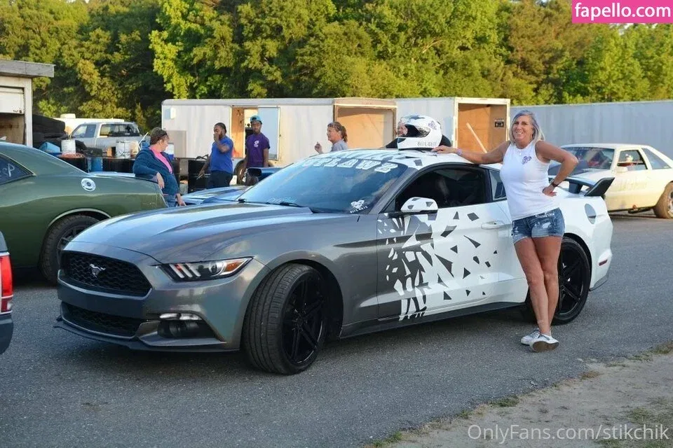 Hotwives XXX / hotwifeemma / katiejaneuk Onlyfans Photo Gallery 