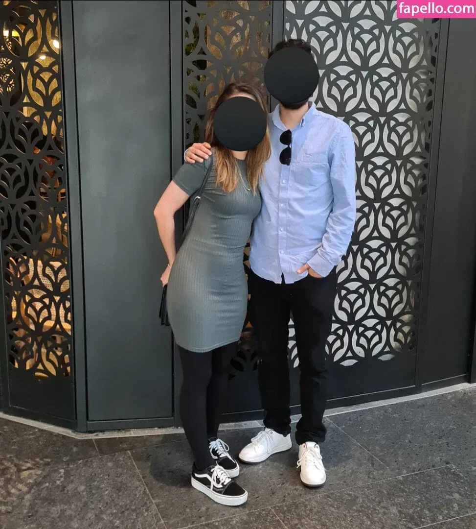 Hotwives XXX / hotwifeemma / katiejaneuk Onlyfans Photo Gallery 