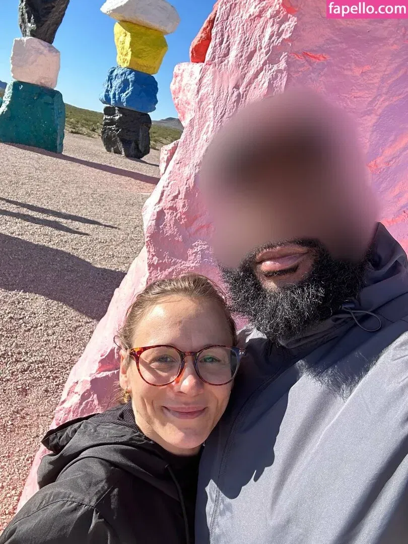 Hotwives XXX / hotwifeemma / katiejaneuk Onlyfans Photo Gallery 