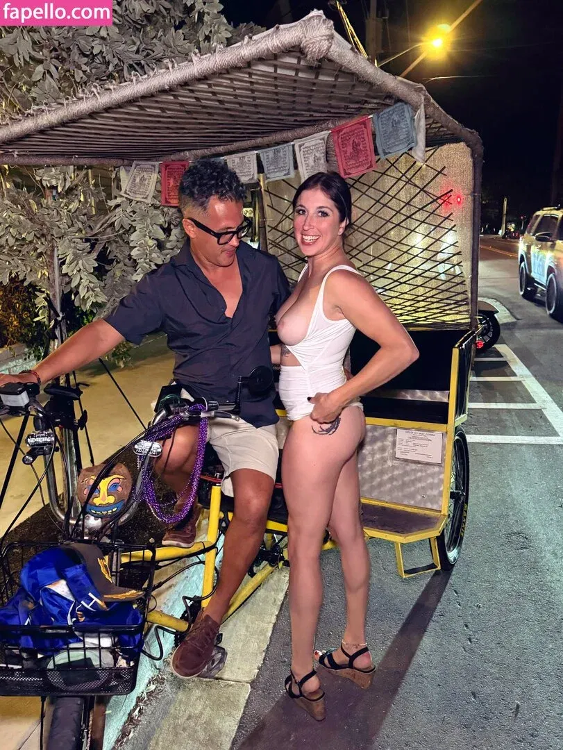 Hotwives XXX / hotwifeemma / katiejaneuk Onlyfans Photo Gallery 