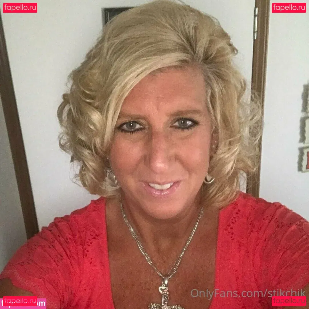 Hotwives XXX / hotwifeemma / katiejaneuk Onlyfans Photo Gallery 