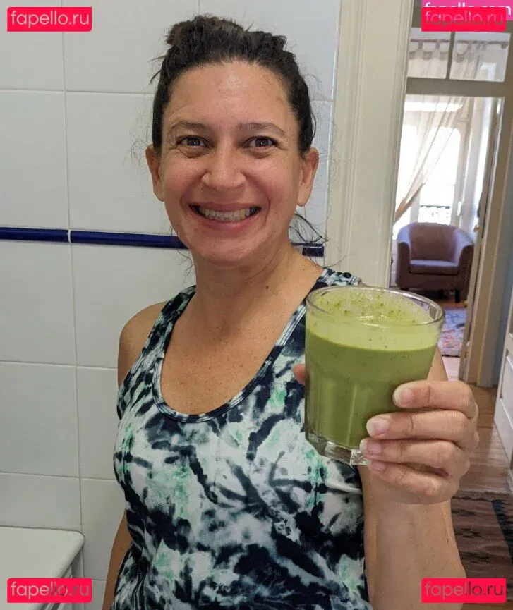 Hotwives XXX / hotwifeemma / katiejaneuk Onlyfans Photo Gallery 