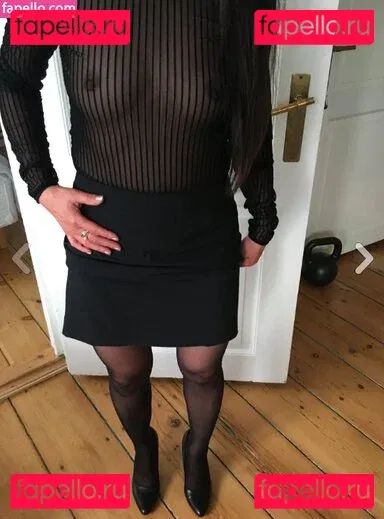 Hotwives XXX / hotwifeemma / katiejaneuk Onlyfans Photo Gallery 