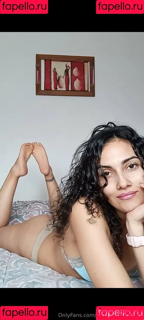 brunettewithcurls Onlyfans Photo Gallery 