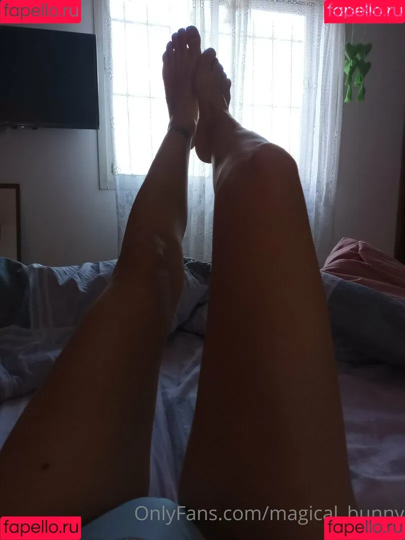 brunettewithcurls Onlyfans Photo Gallery 