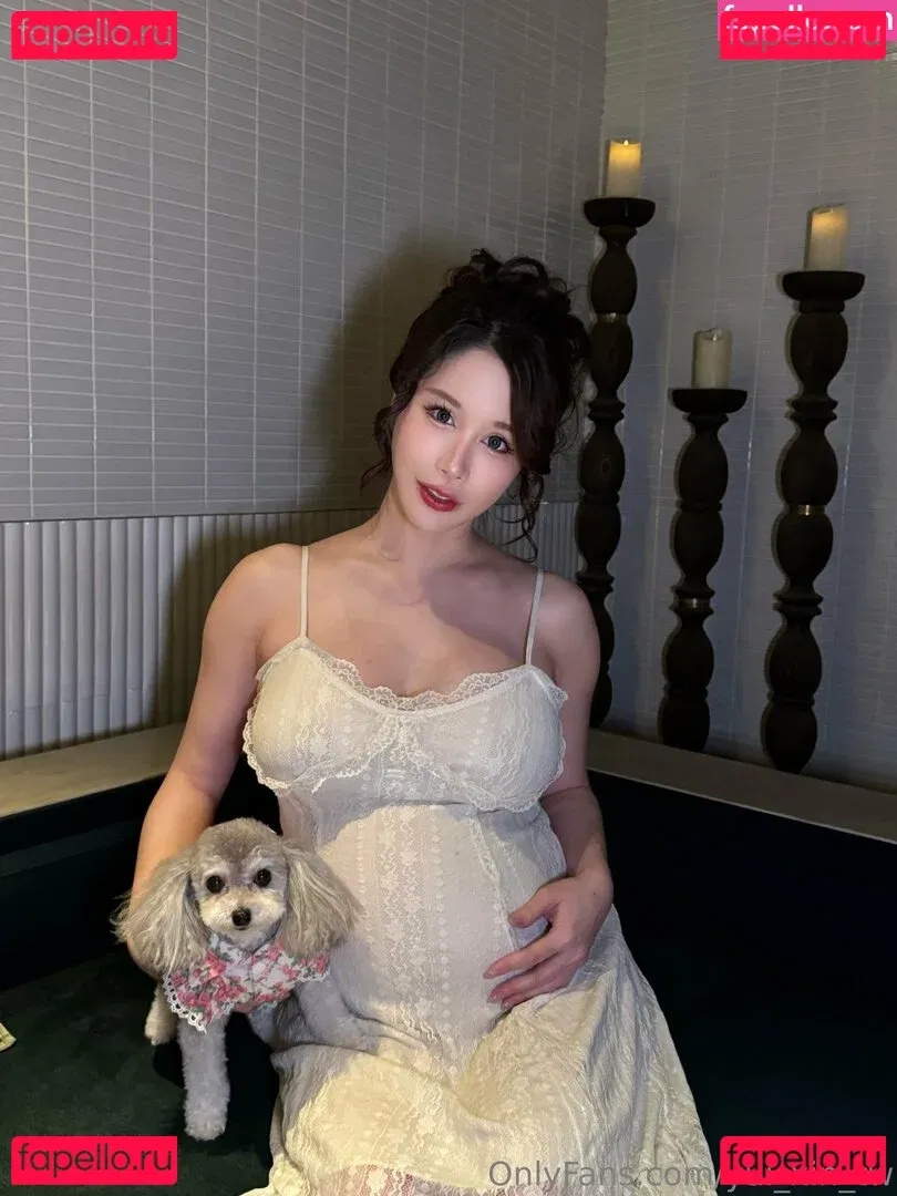 yui_xin_tw Onlyfans Photo Gallery 