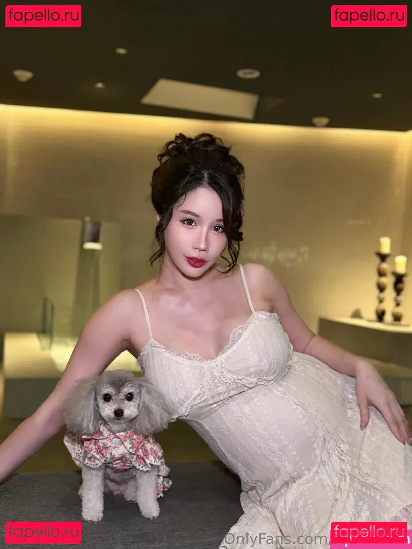 yui_xin_tw Onlyfans Photo Gallery 