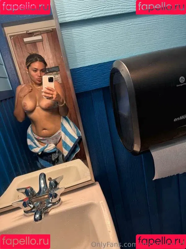 Nesquik Latina / nesquiklatina / nesquikusa Onlyfans Photo Gallery 