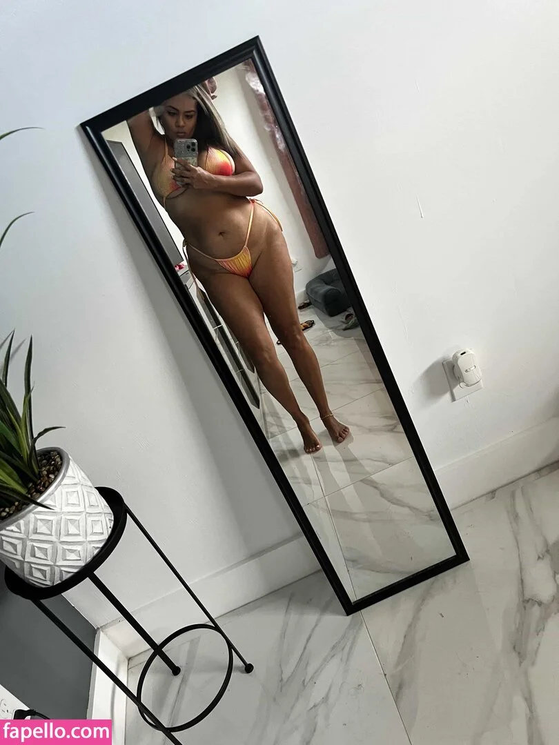 Nesquik Latina Nude Onlyfans Photo 10