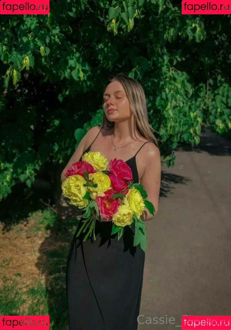 _cassie_flowers / cassie_flower Onlyfans Photo Gallery 