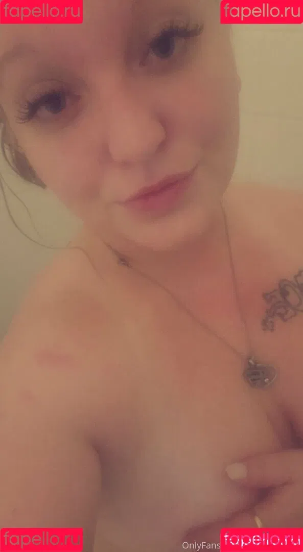 mommithiccc / officialmichellcc Onlyfans Photo Gallery 