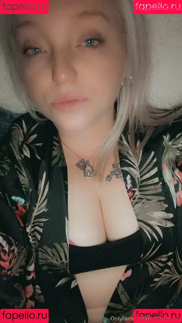mommithiccc / officialmichellcc Onlyfans Photo Gallery 