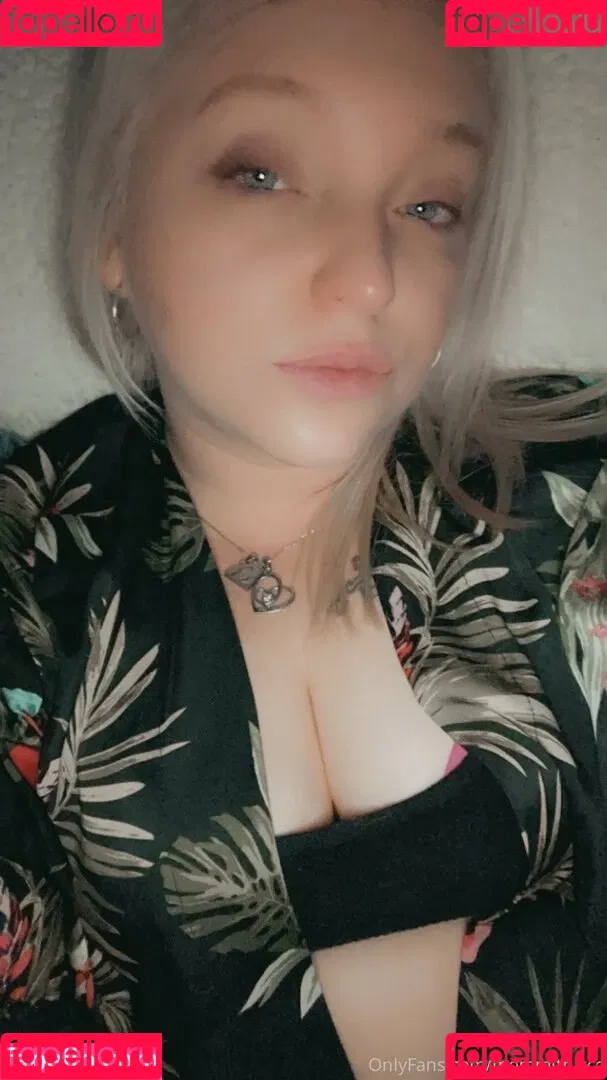 mommithiccc / officialmichellcc Onlyfans Photo Gallery 