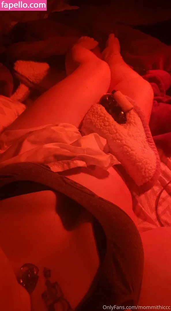 mommithiccc / officialmichellcc Onlyfans Photo Gallery 