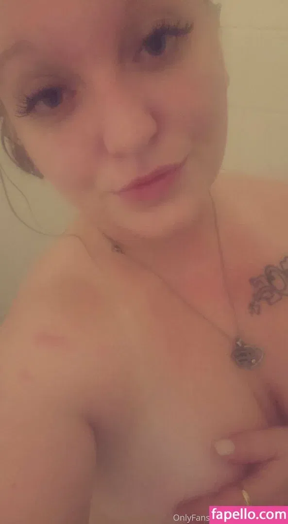 mommithiccc / officialmichellcc Onlyfans Photo Gallery 