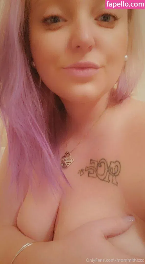 mommithiccc / officialmichellcc Onlyfans Photo Gallery 