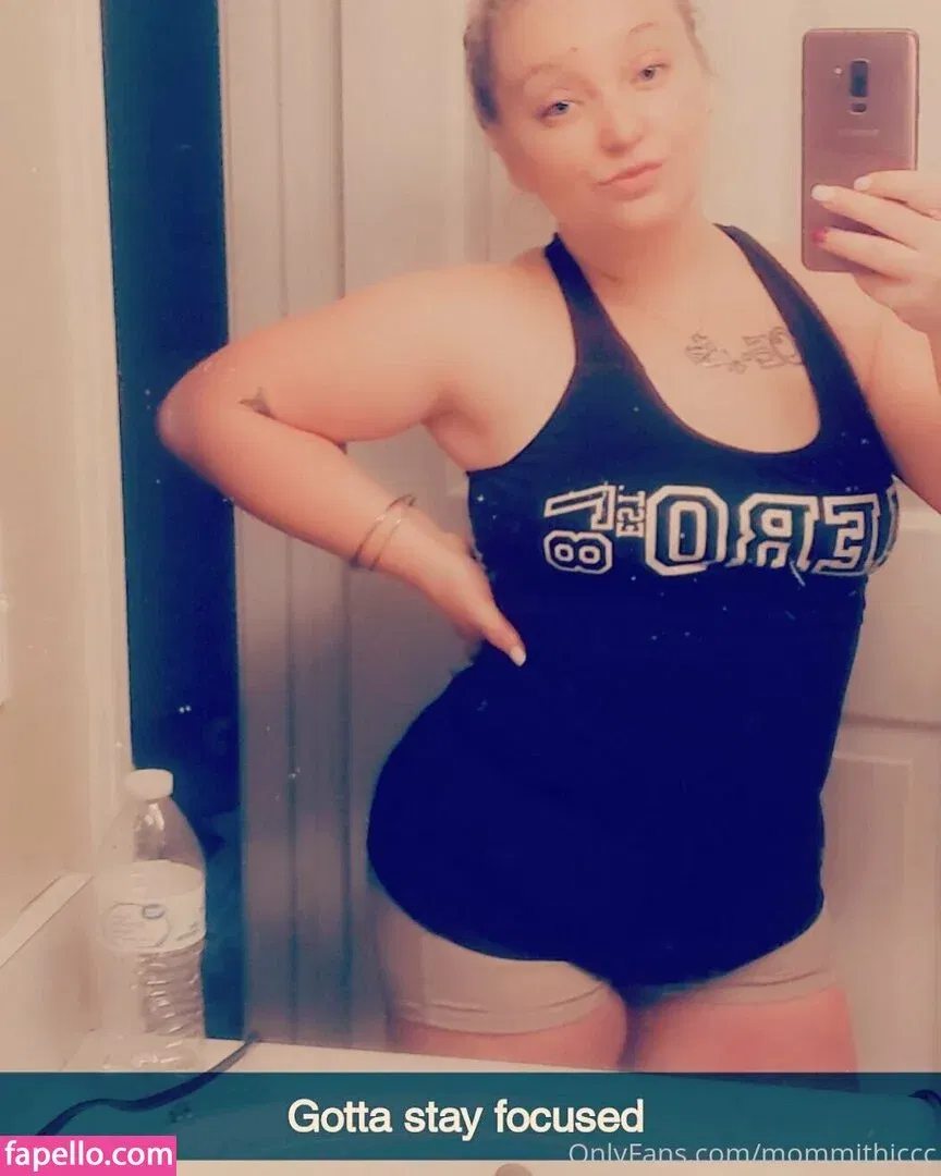 mommithiccc / officialmichellcc Onlyfans Photo Gallery 