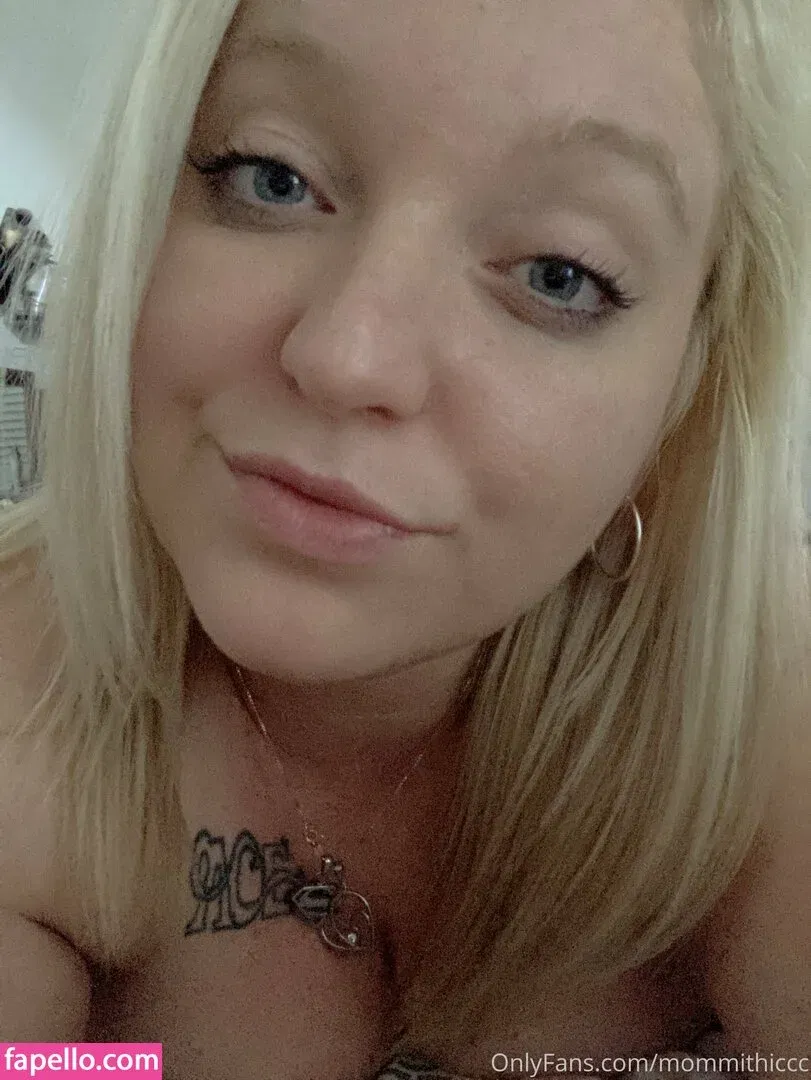 mommithiccc / officialmichellcc Onlyfans Photo Gallery 