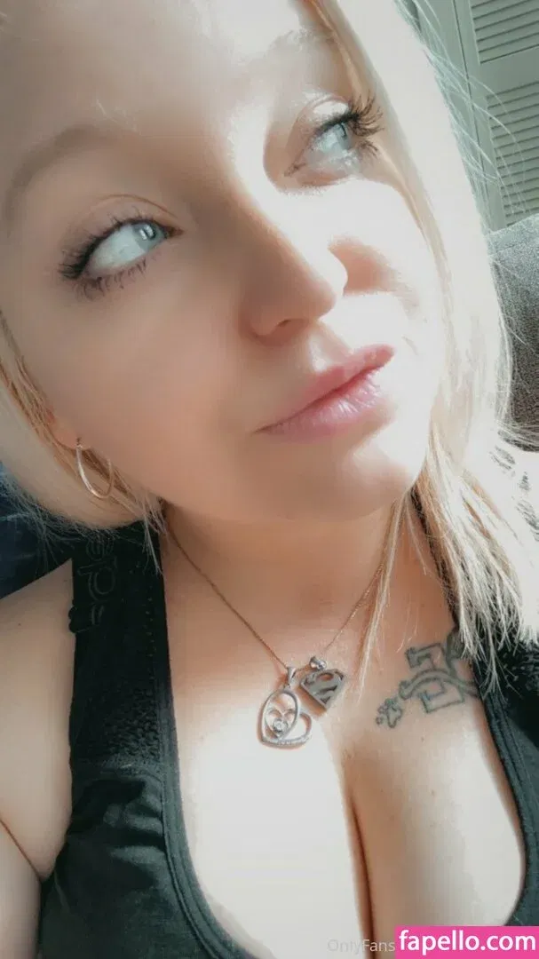 mommithiccc / officialmichellcc Onlyfans Photo Gallery 