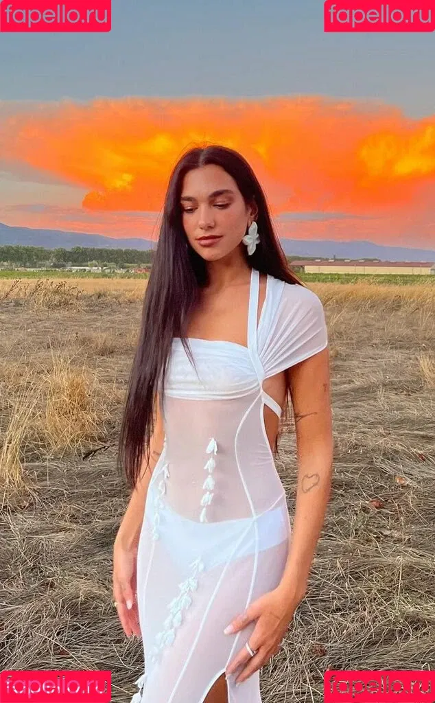Dua Lipa / dualipa / laaura6996 Onlyfans Photo Gallery 