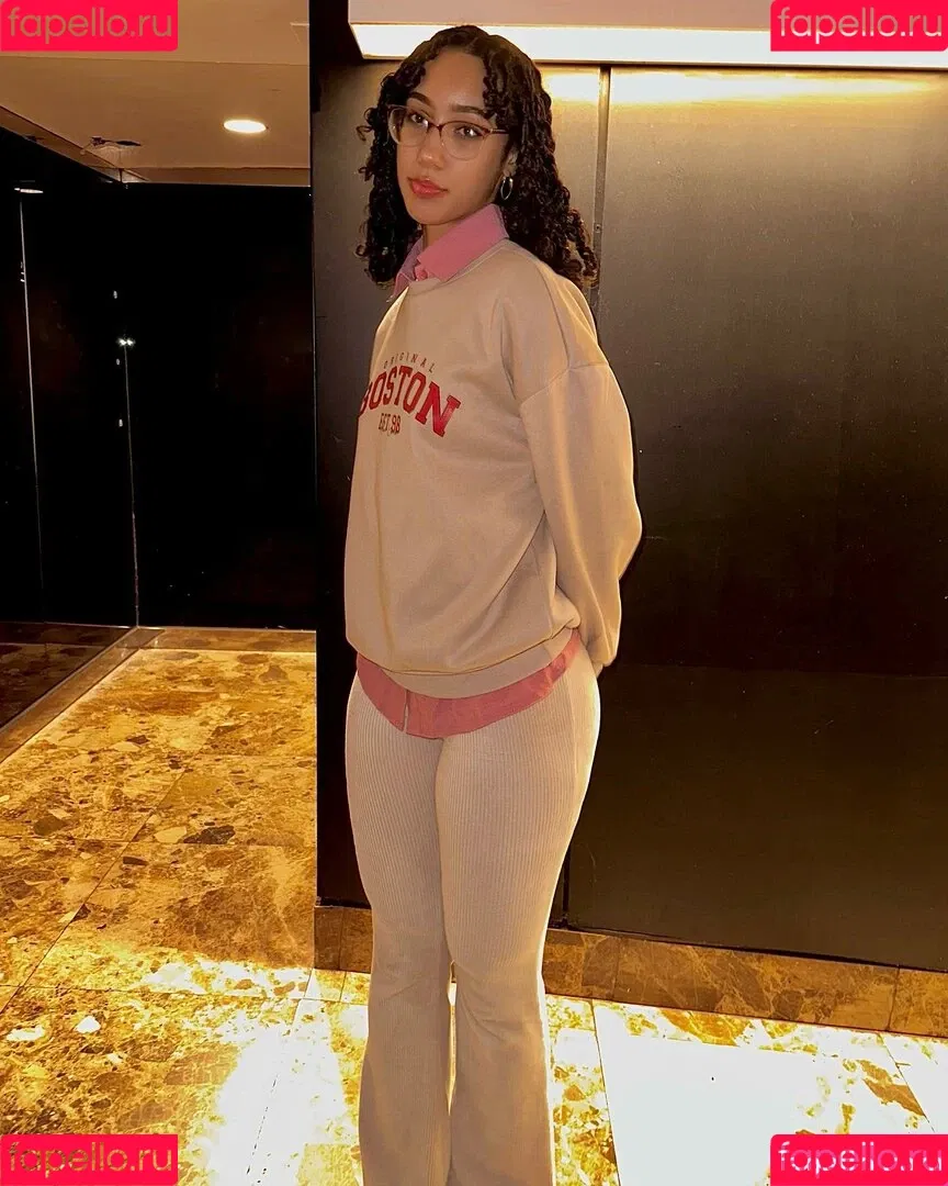eliana / ewmxt / lalayravo / woahnatty Onlyfans Photo Gallery 