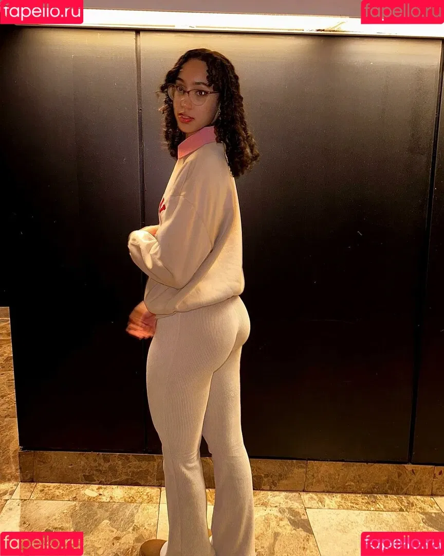 eliana / ewmxt / lalayravo / woahnatty Onlyfans Photo Gallery 