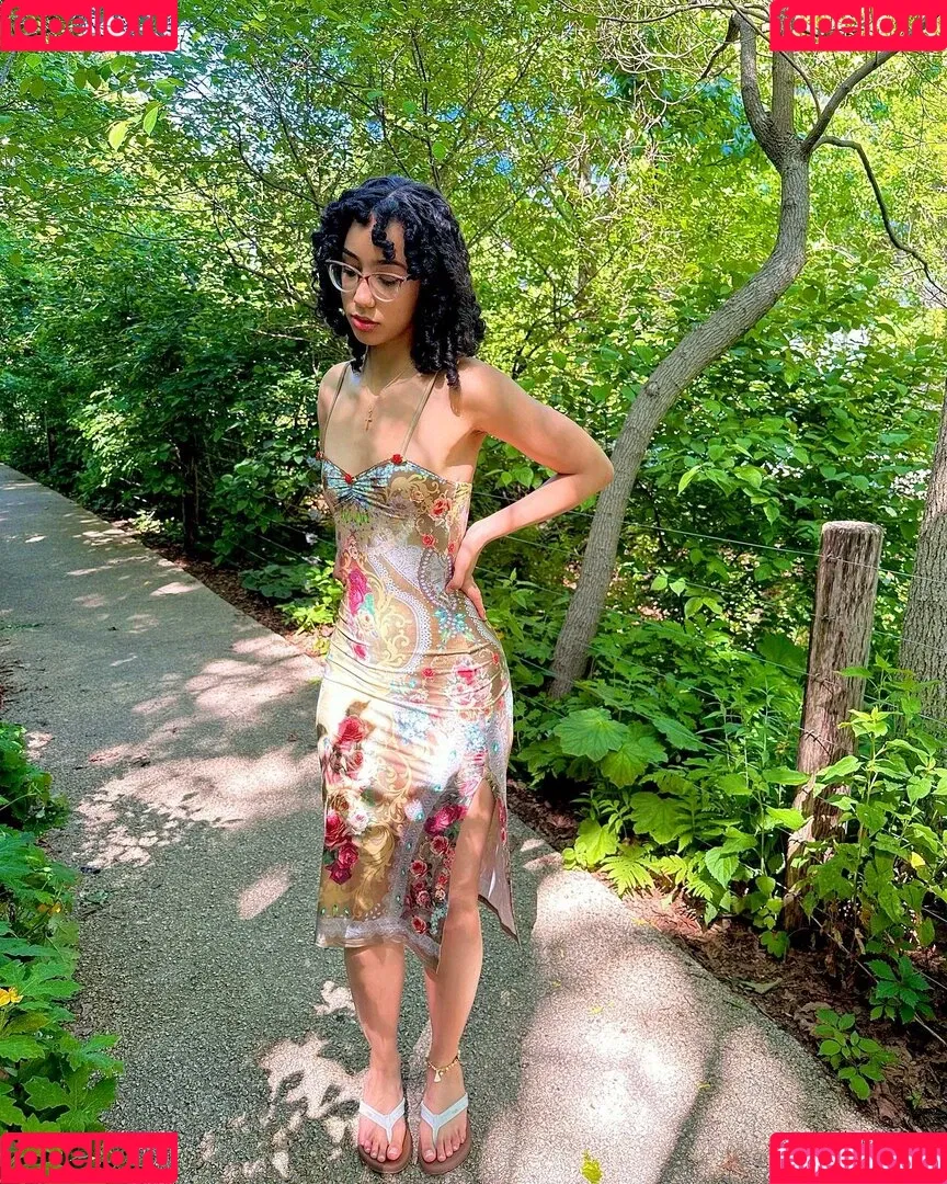 eliana / ewmxt / lalayravo / woahnatty Onlyfans Photo Gallery 