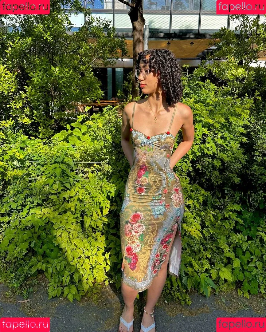 eliana / ewmxt / lalayravo / woahnatty Onlyfans Photo Gallery 