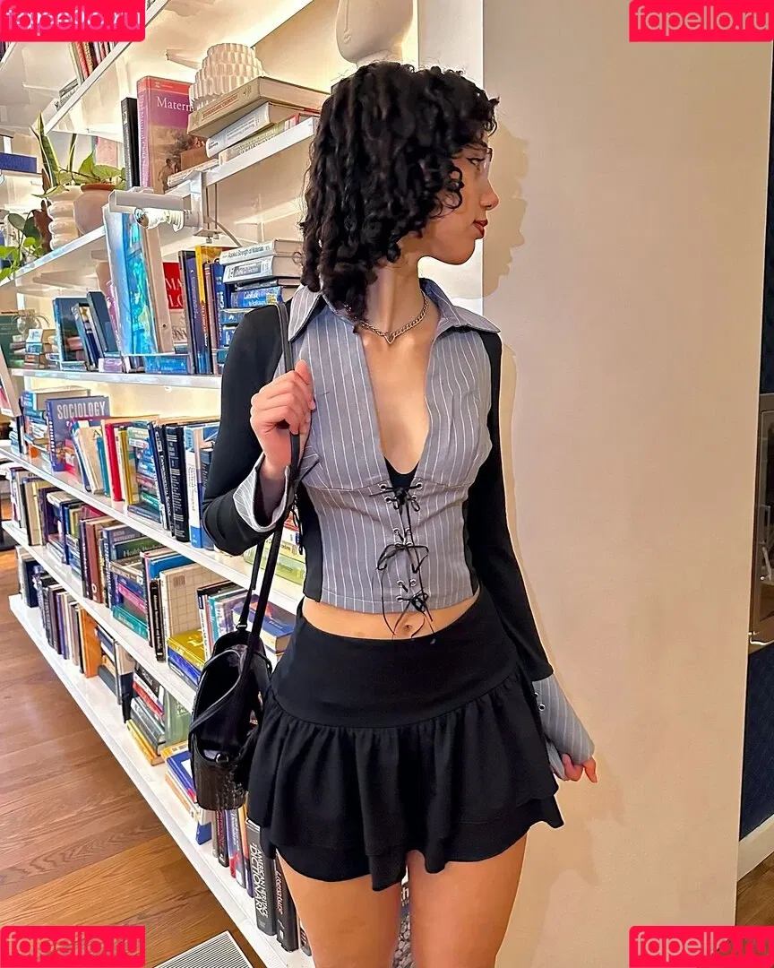 eliana / ewmxt / lalayravo / woahnatty Onlyfans Photo Gallery 
