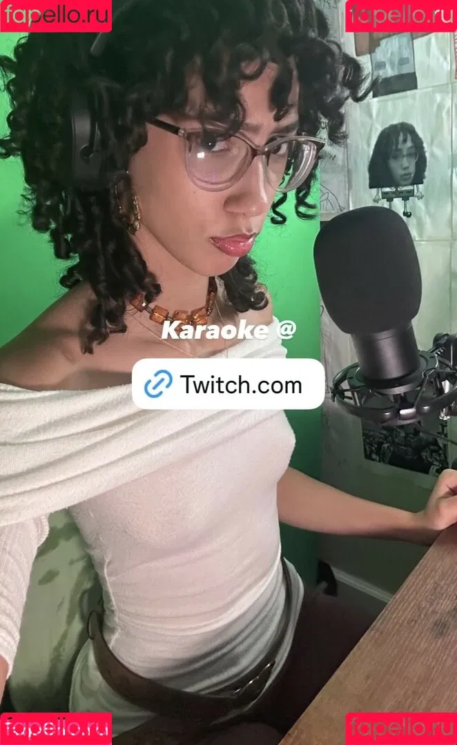 eliana / ewmxt / lalayravo / woahnatty Onlyfans Photo Gallery 