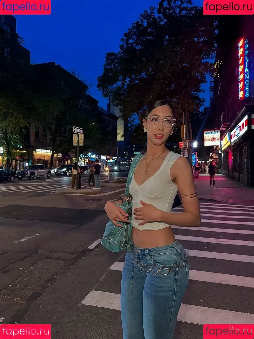 eliana / ewmxt / lalayravo / woahnatty Onlyfans Photo Gallery 
