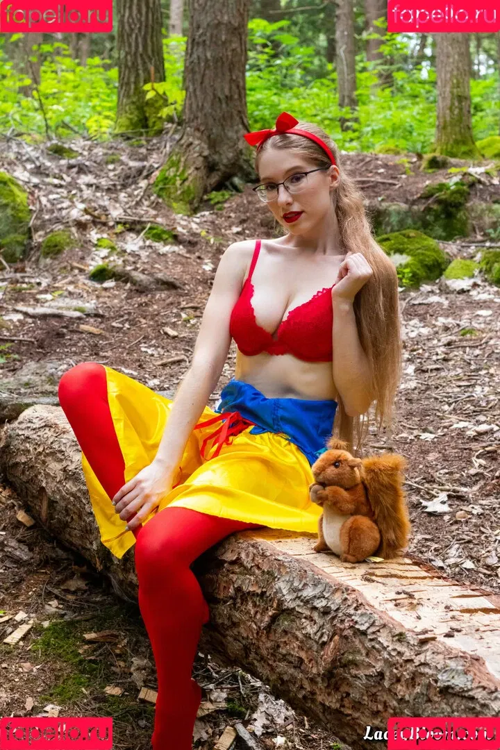 Lacey Bloom / TheLaceyBloom / laceybloom / thelaceybloom_ Onlyfans Photo Gallery 