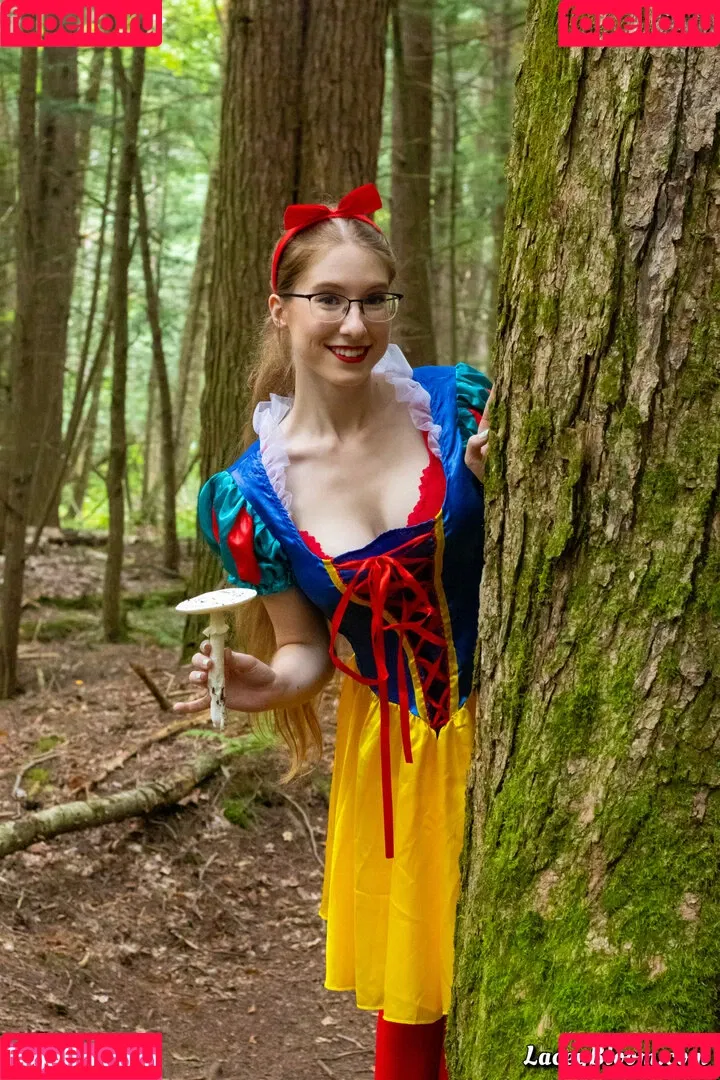Lacey Bloom / TheLaceyBloom / laceybloom / thelaceybloom_ Onlyfans Photo Gallery 