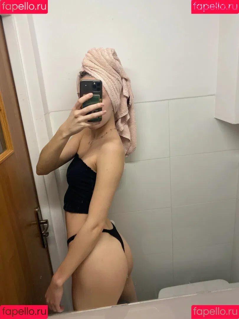 Juicy.Aria / aria_wiiinter Onlyfans Photo Gallery 