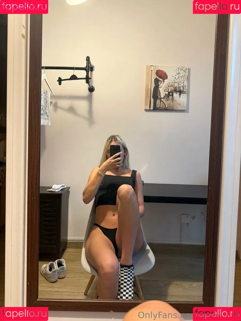 Juicy.Aria / aria_wiiinter Onlyfans Photo Gallery 
