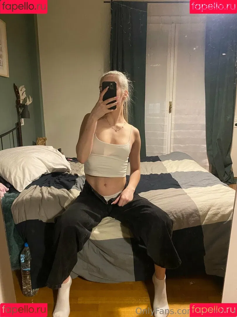 Juicy.Aria / aria_wiiinter Onlyfans Photo Gallery 