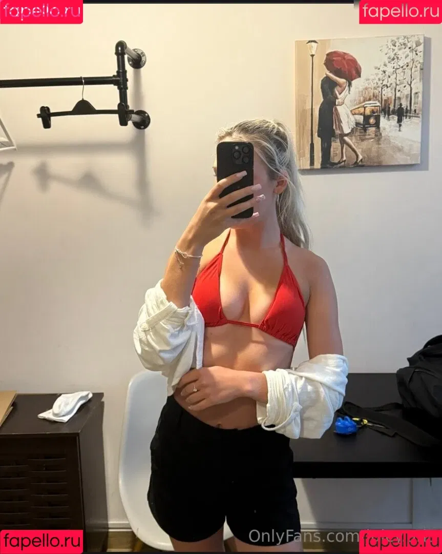 Juicy.Aria / aria_wiiinter Onlyfans Photo Gallery 