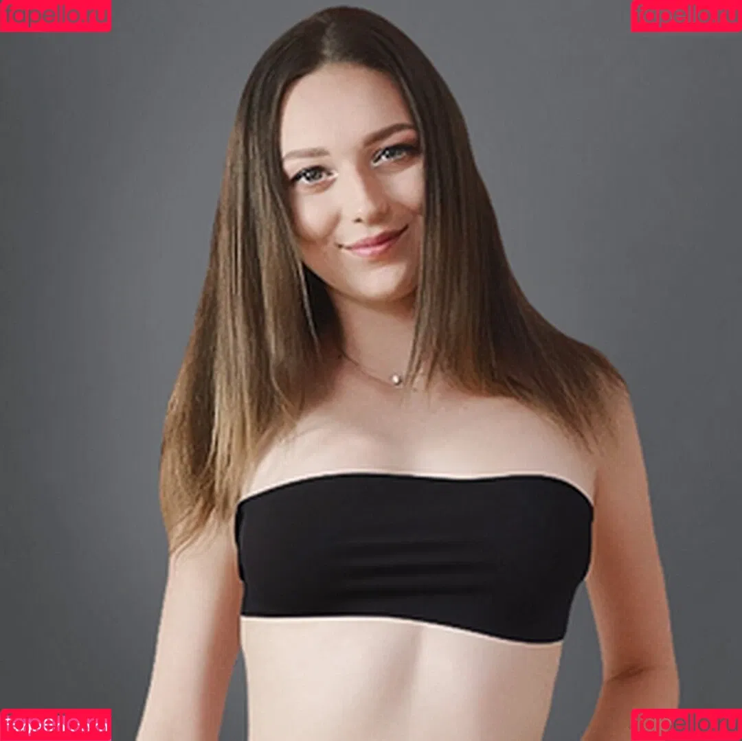 Isabella De Laa / isabelladelaa / isabelladelaa_official Onlyfans Photo Gallery 